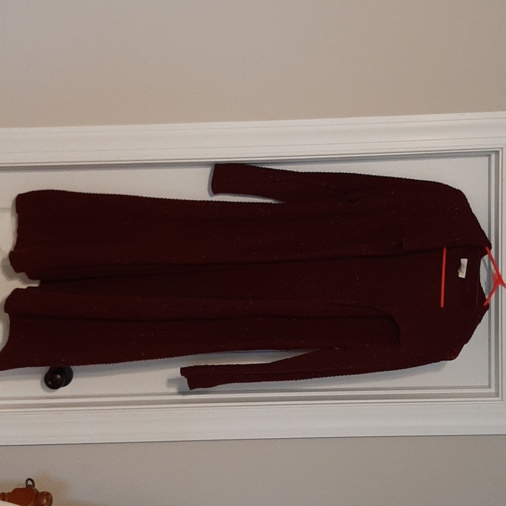 Long knitted cardigan sweater